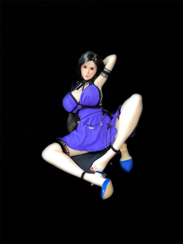 700 dollar tifa figure